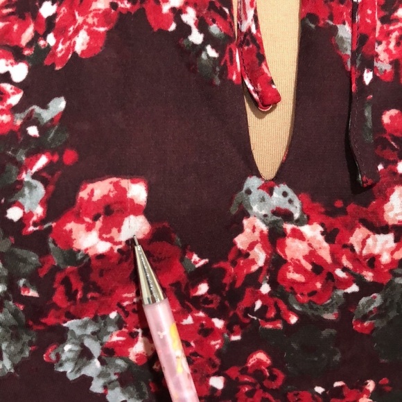 Parker Dress Size Large Red Floral Cold Shoulder Cutout - Picture 4 of 13